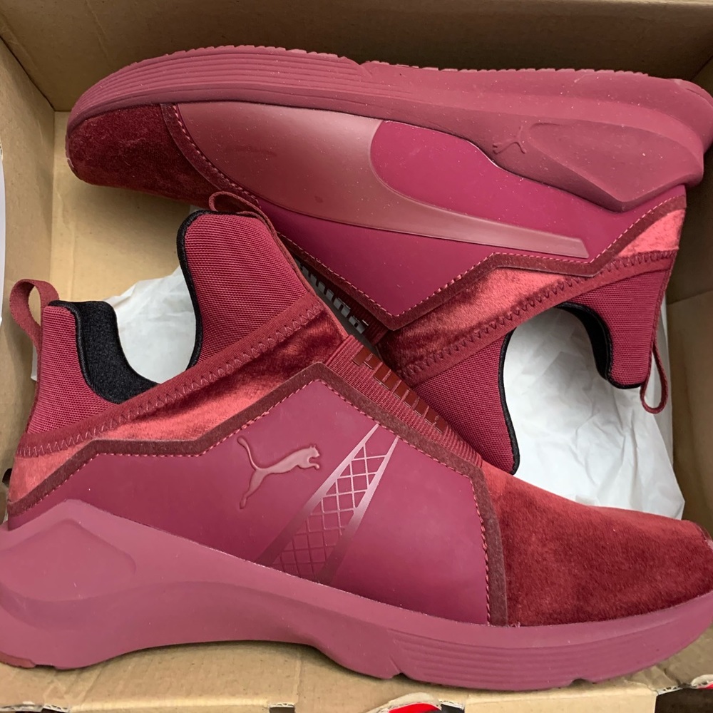 PUMA FIERCE VELVET WOMEN'S TRAINING SHOE